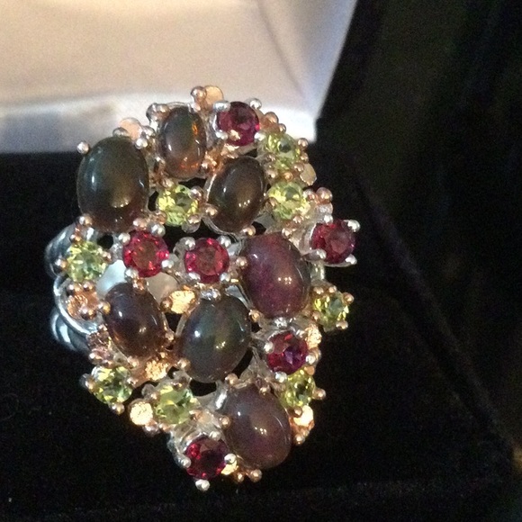 Spectacular Genuine Black Opals, Garnets & Peridot Ring - Picture 10 of 10